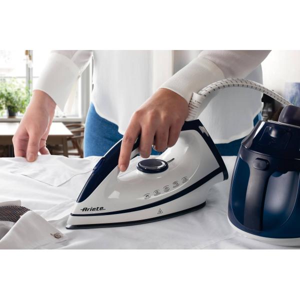 ARIETE STEAM POWER EASY (5571) - FERRO DA STIRO CON CALDAIA - PIASTRA CERAMICA - COLPO VAPORE 130 GR/MIN - 2400W