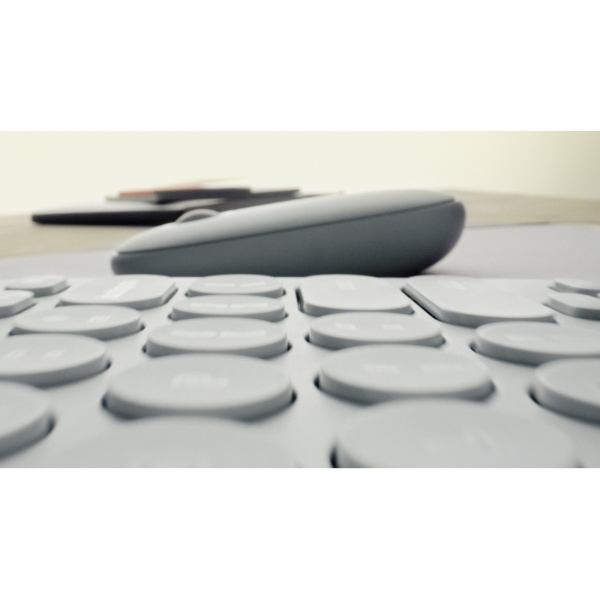 Logitech 910-007013 mouse Viaggio Ambidestro RF senza fili + Bluetooth Ottico 4000 DPI