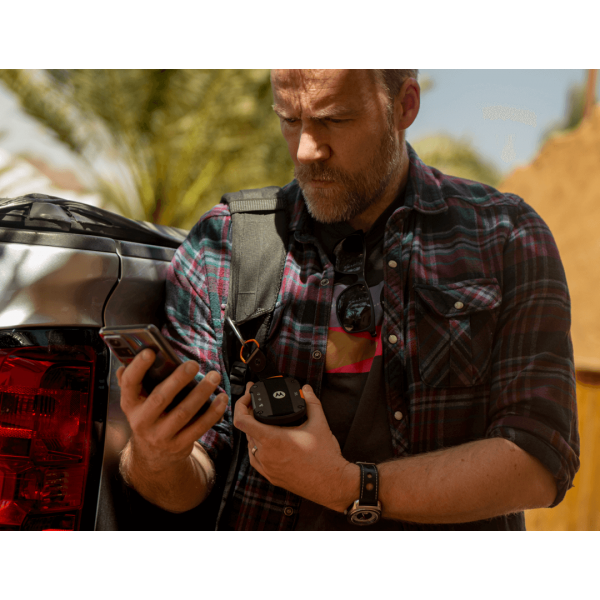 MOTOROLA DEFY SATELLITE LINK