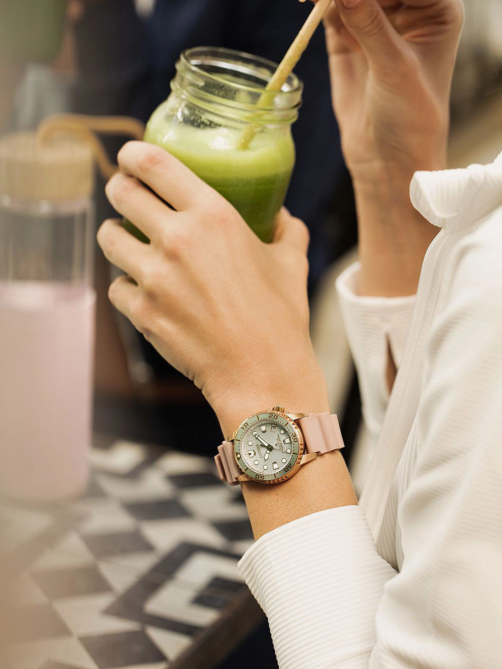 CITIZEN Mod. EO2023-00A