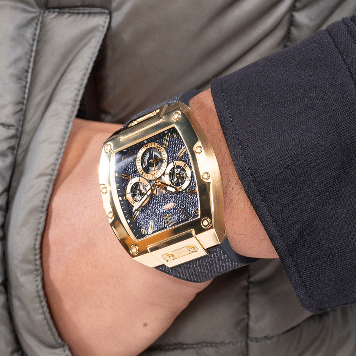 GUESS Mod. PHONIX
