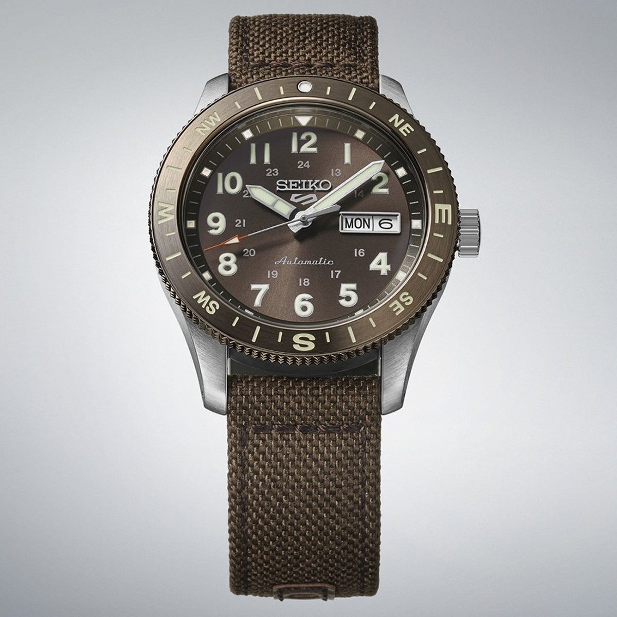 SEIKO 5 Mod. SPORTS FIELD AUTOMATIC